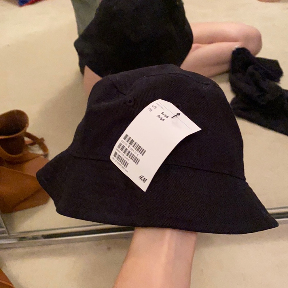 Black Bucket Hat
